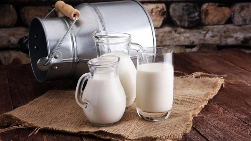 <br />
Дети, которые пьют цельное жирное молоко, на 40% реже страдают от избыточного веса                
