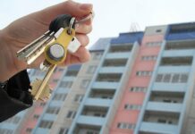 Эксперт предсказал «волну выселений» в 2022-м: Кто может остаться без крыши над головой