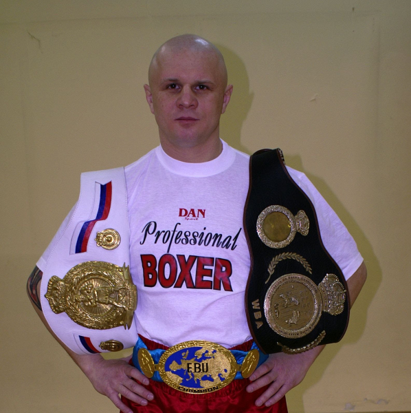 «Я боксер, но драться не люблю» — Андрей Шкаликов