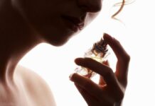 Как сохранить запах духов на одежде и коже втрое дольше