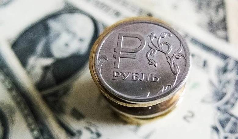 <br />
Когда покупать рубль: финансист назвал лучшее время для операций                