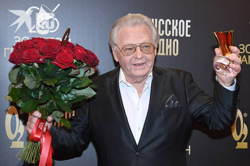 <br />
Легендарный Юрий Антонов посетил премию «Золотой Граммофон»                