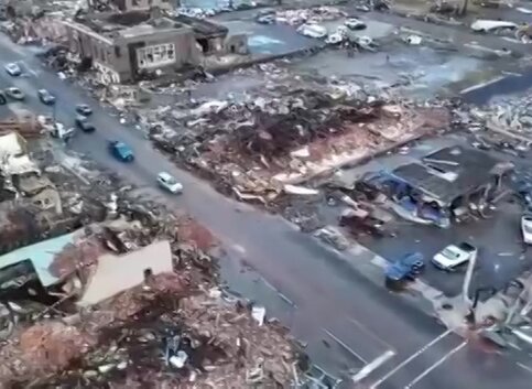 Появились кадры разрушительных последствий урагана в США