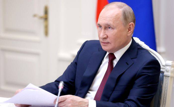 <br />
Президент России подписал закон о федеральном бюджете РФ на 2022-2024 года                