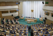 Шадаев заявил о готовности указа об электронных паспортах