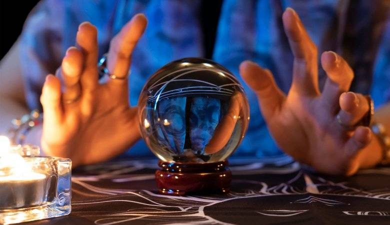 <br />
Жуткие предсказания на 2022 год появились на популярном ютуб-канале «Ведьмина изба»                