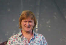 Звезду «Уральских пельменей» не выпустили из России