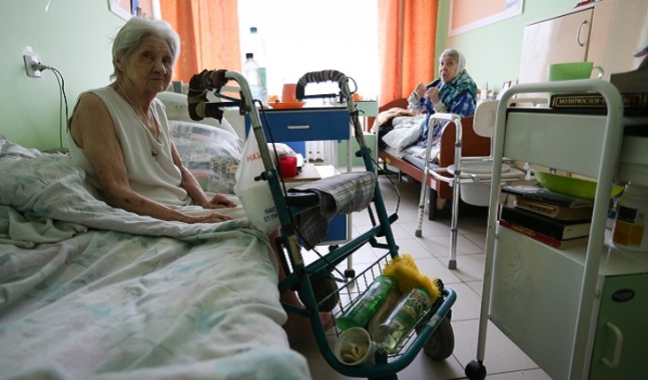 Будут ли закрывать на изоляцию дома престарелых в России в январе 2022 года