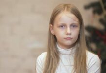 Что будет с 9-летней студенткой МГУ Алисой Тепляковой после провальной сессии