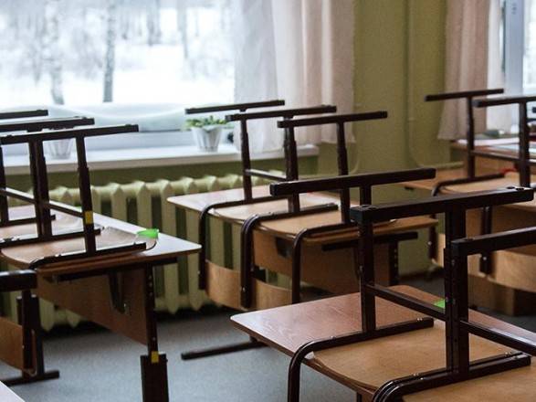 <br />
Как будут работать школы России в феврале 2022 года: отправят ли учащихся на дистант                