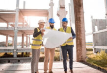 Как обработать и защитить древесину? Эффективные средства