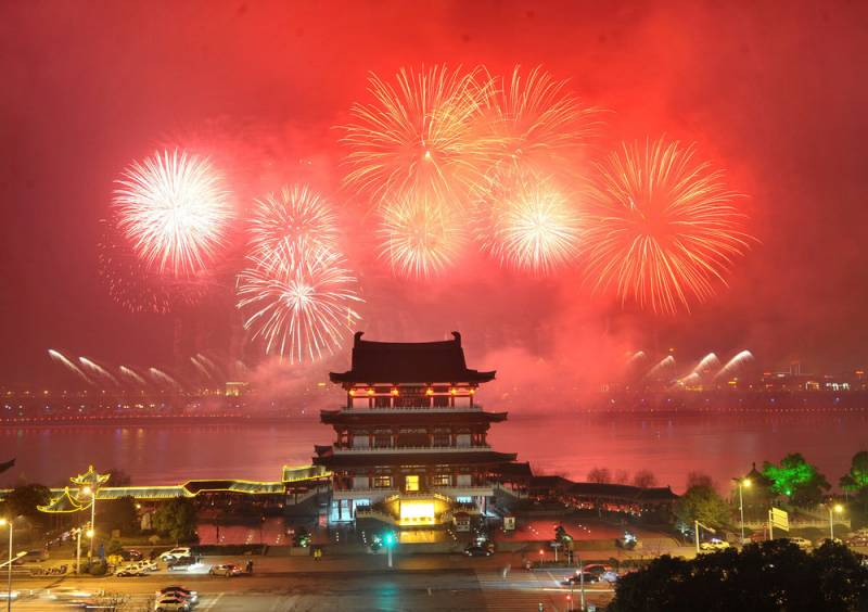 <br />
Когда Новый 2022 год наступает в Китае и как его встречают жители страны                