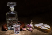 Названы три «лекарства», которые помогут справиться с похмельем