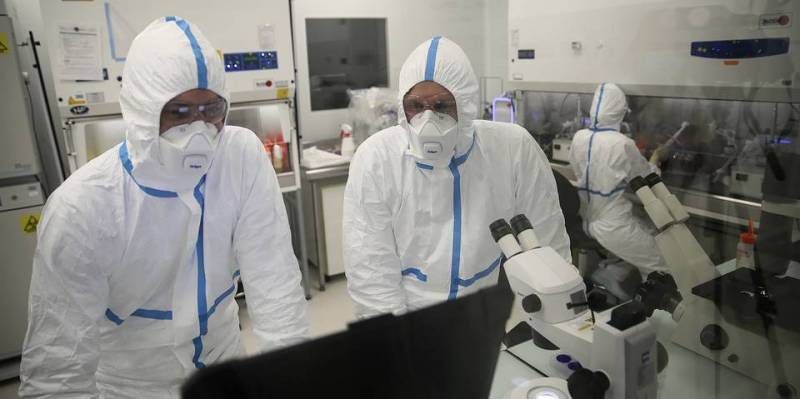 <br />
Власти планируют ввести ограничения для невакцинированных от коронавируса в 2022 году                