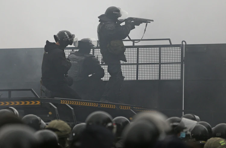 Зачистка в Алма-Ате: «Просто подъехал БТР и начал стрелять в бунтовщиков» — как прошло освобождение города