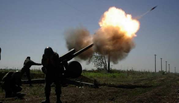 Артиллерийские залпы раздаются в Луганске