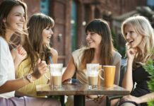 Давай дружить: места, где женщина может найти себе подруг