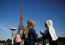 Французские власти создадут новый орган управления мусульманами в стране