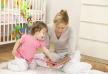 Услуги няни: что в них входит?