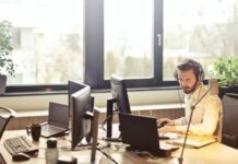 Названы высокооплачиваемые вакансии на удаленке в России