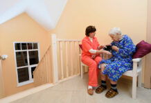 Уход за пожилыми людьми в частном доме престарелых