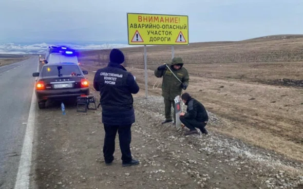 В Карачаево-Черкессии насмерть зарезали туриста из Москвы, который решил помочиться на обочине. Подозреваемого объявили в розыск
