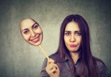 В тихом омуте: какие маски выбирают представительницы каждого знака зодиака