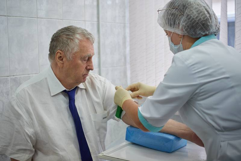 <br />
Жириновский госпитализирован и находится на ИВЛ: правда или вымысел                
