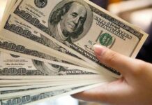 Эксперты рассказали, что будет с долларом в России в ближайшей перспективе