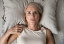 Когда и как начинается менопауза у женщин