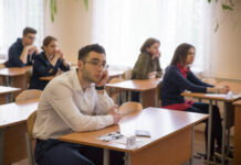 Когда начнутся весенние школьные каникулы 2022: первый день отдыха и когда в школу