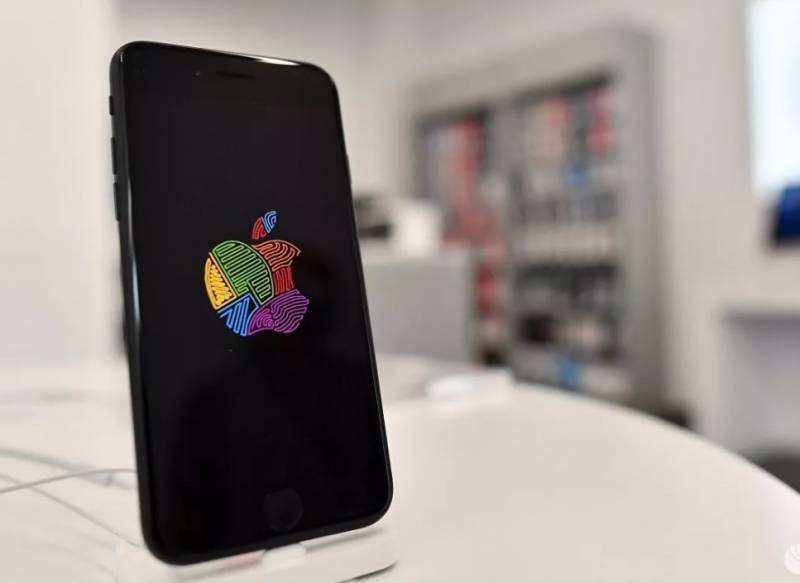 <br />
Можно ли будет купить айфон в России после санкций Apple                