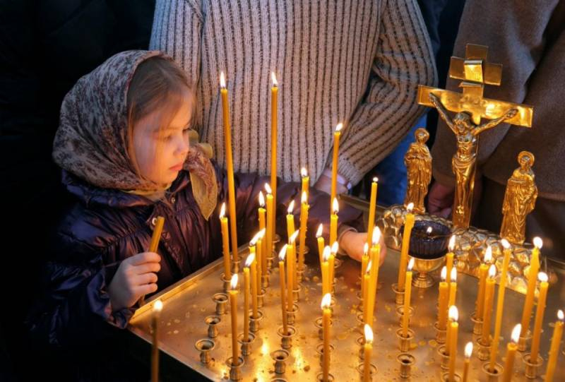 <br />
Можно ли православным работать и убирать в родительскую субботу 26 марта 2022 года                