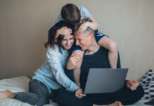 Путинские выплаты на детей от 0 до 3 лет, от 6 до 8 лет из неполных семей: размер пособий в 2022 году, условия получения, будет ли коронавирусные выплаты продлеваться