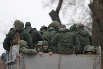 Сводка шестого дня военной спецоперации на Донбассе на 1 марта: к Киеву двигается танковая колонна в 65 км, обстрелы в Горловке, окружение ВСУ — последние новости