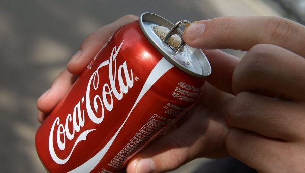 Coca-Cola и PepsiCo приостановили работу или ушли из России: какие соки и напитки покинули российский рынок