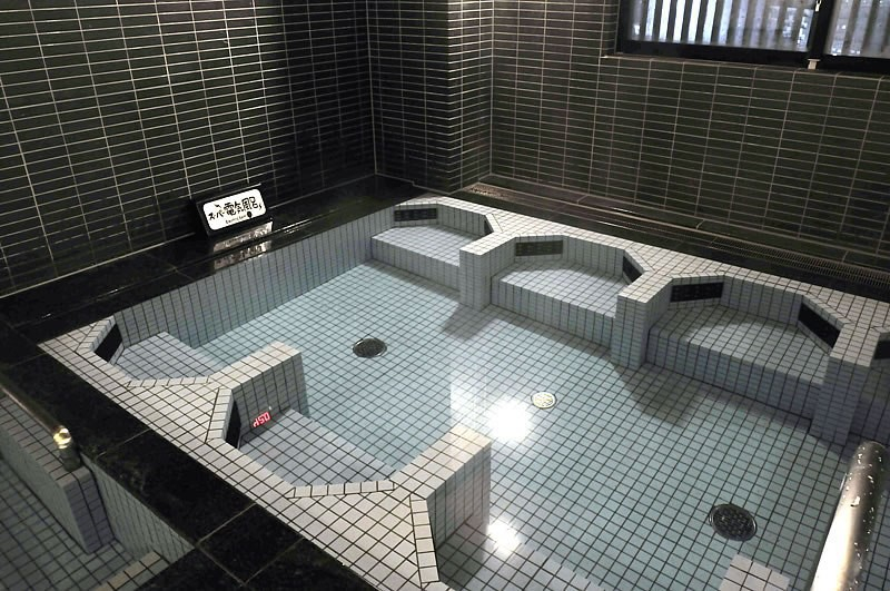 Электрические ванны в Японии