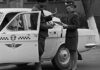 На чем «наши люди не ездили в булочную»: история появления такси в СССР