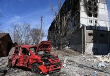 Почему Зеленский не отводит войска из Донбасского котла