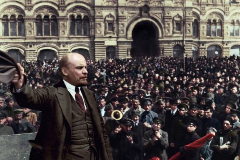 <br />
Зачем тело великого советского вождя Владимира Ленина хранят в самом сердце РФ                