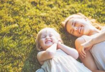 Красивые открытки и поздравления в стихах с Днем Матери 8 мая 2022 года