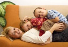 Самые красивые поздравления любимой мамочке в международный День матери в 2022 году