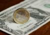Стоимость евро и доллара в апреле 2022 года: прогноз финансовых экспертов