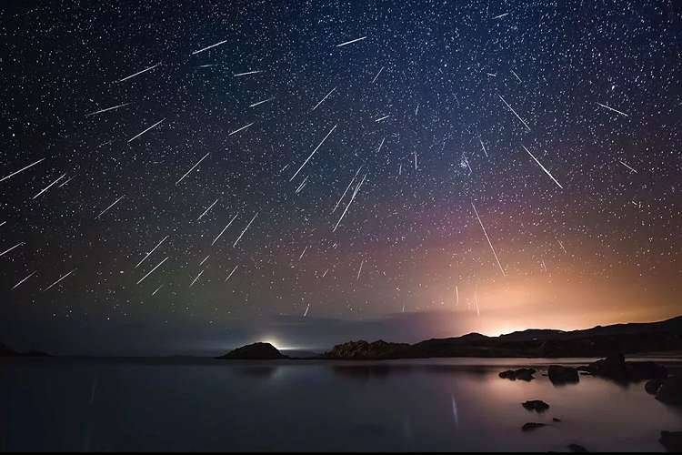 <br />
Успей загадать желание: метеорный дождь из обломков кометы Галлея прольется на Землю в ночь с 5 на 6 мая 2022 года                
