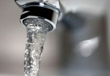 Больше 14 дней без горячей воды: куда обращаться и жаловаться