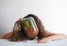 Что помогает эффективно избавиться от похмелья