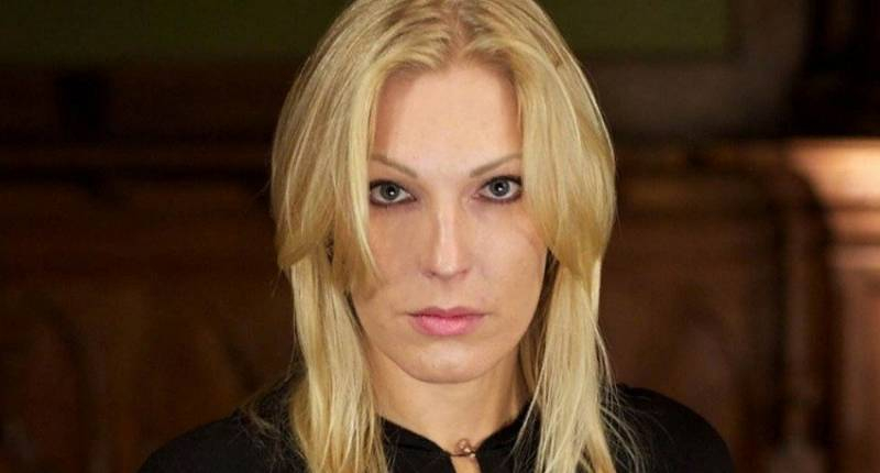 <br />
Названа причина смерти победительницы «Битвы экстрасенсов» 12-го сезона Елены Ясевич                