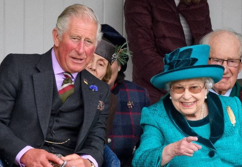 <br />
Королева Великобритании Елизавета II передала часть своих полномочий принцу Чарльзу                