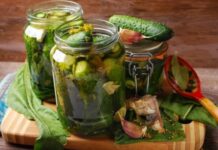 Для чего хозяйки добавляют аспирин в консервацию и почему это не рекомендуют делать врачи