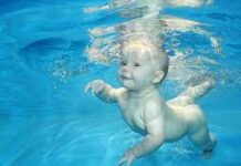 Грудничковое плавание как средство физического развития детей до 1 года